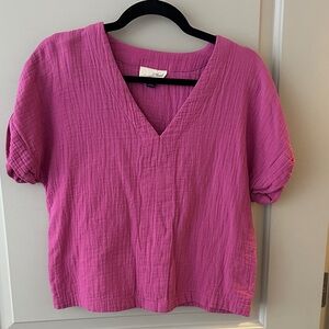 Universal Thread Magenta V-Neck Blouse